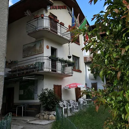 Adelia Hotel 2*